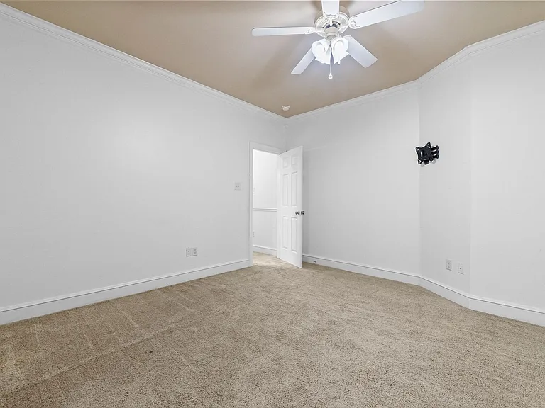 108 Bouriese Cir — Photo 26