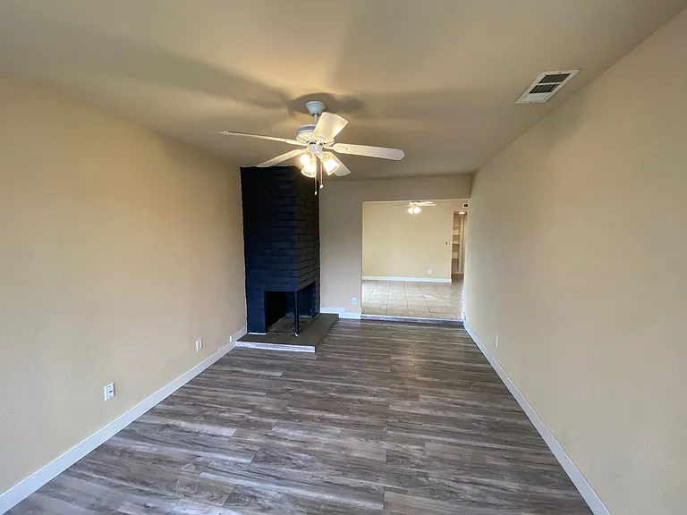 10181 De Soto Way — Photo 2