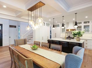 563 Eaglecrest Dr, Qualicum Beach, BC V9K1E3