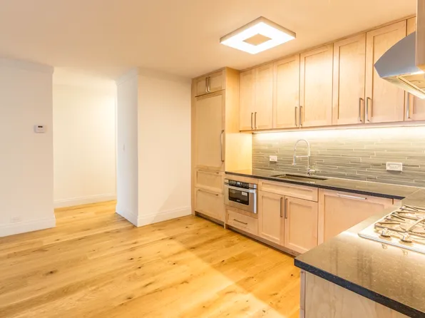 201 East 86th Street image 1 of 16