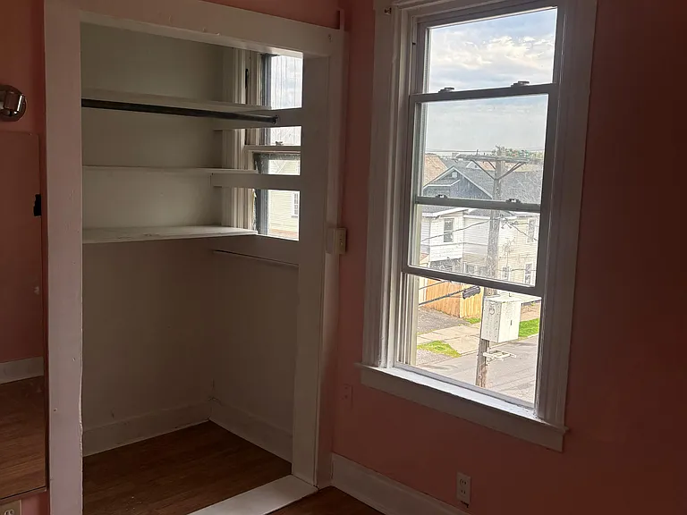 70 Wyllie St #C — Photo 3