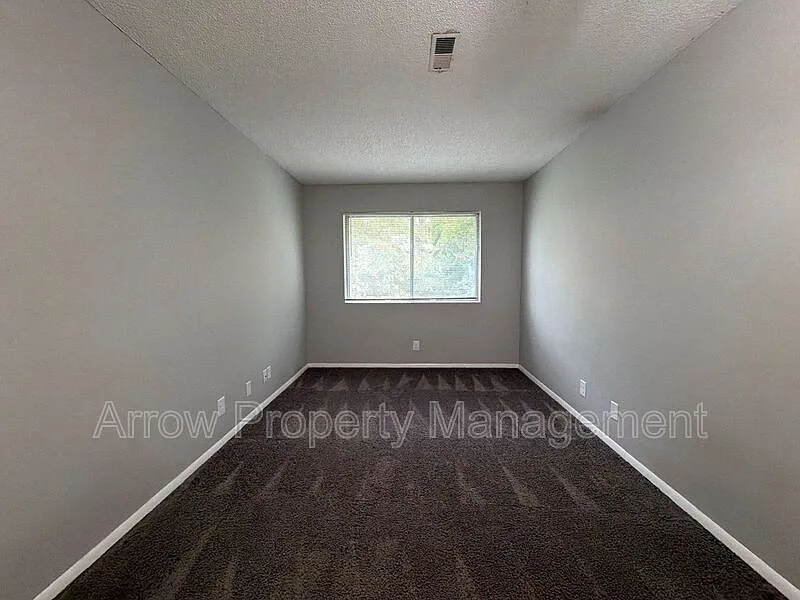 1 bed, 1.0 bath, 476 sqft, $650 — Photo 3
