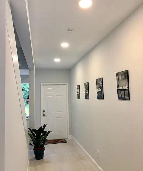 621 NE 8th Ave — Photo 4