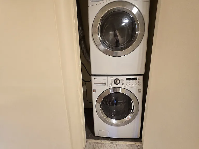 1017 Hickox St #B — Photo 8