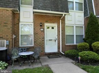 1048 Harbour Dr, Palmyra, NJ 08065