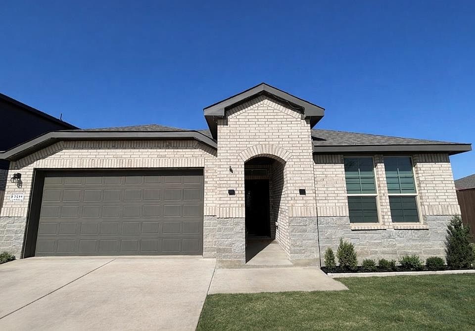 1st image of 2211 Bear Dr