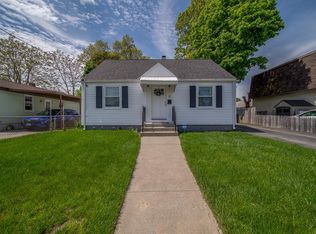 15 Day St, Pawtucket, RI 02860