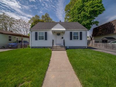 15 Day St, Pawtucket, RI, 02860