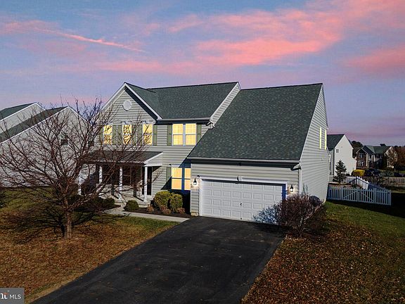 4th image of 18234 Misty Acres Dr