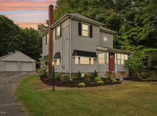 13742 W Center St, Burton, OH 44021