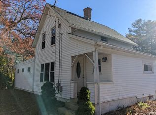 13 Howard St, Smithfield, RI 02917