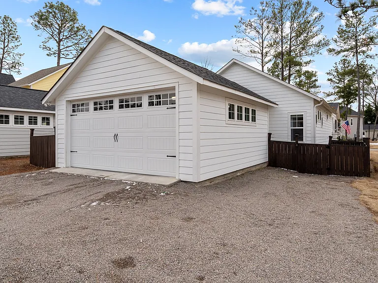 560 Wellers Way — Photo 45