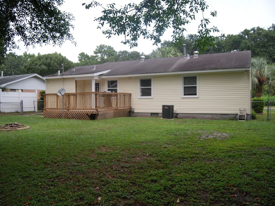 2nd image of 3123 Robertson St