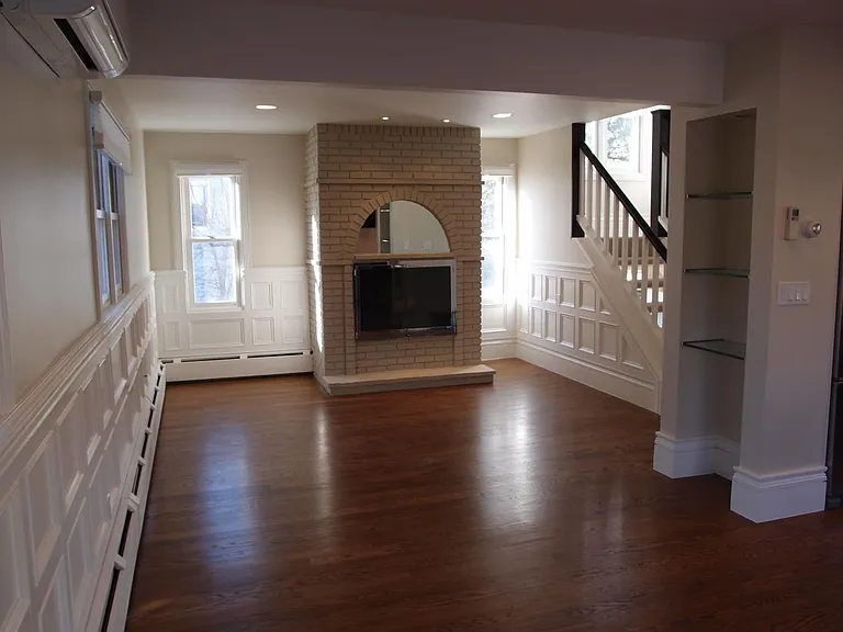1999 Beacon Ct — Photo 4