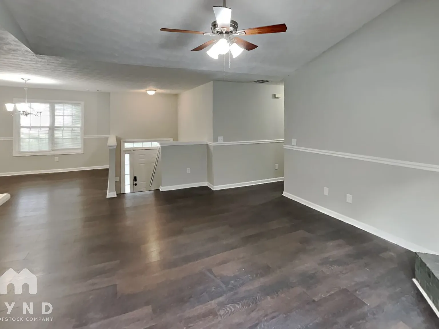 4 bed, 3.0 bath, 1800 sqft, $1,889 — Photo 3