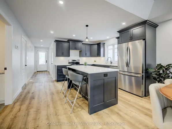 217 Elgin St, Minto, ON N0G 2P0