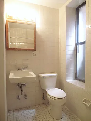 Rented by Waverly Realty Associates | media 19