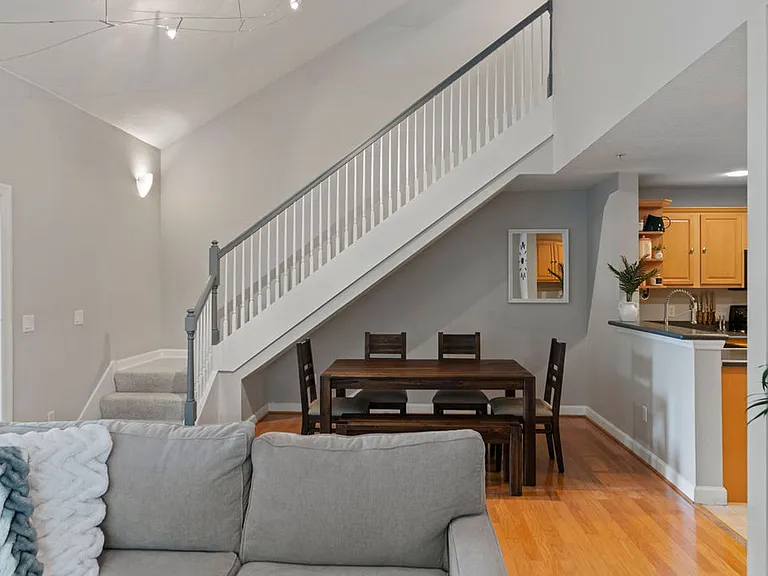 833 N Fern Creek Ave — Photo 25