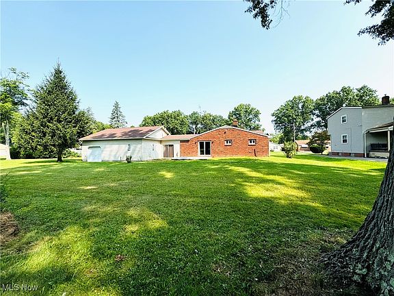 3rd image of 309 Mansell Dr