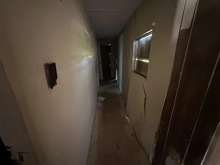 55 Lincoln Ave — Photo 8
