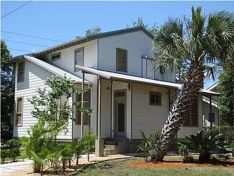 2 bed, 2.5 bath, 2262 sqft, $2,700 — Photo 3