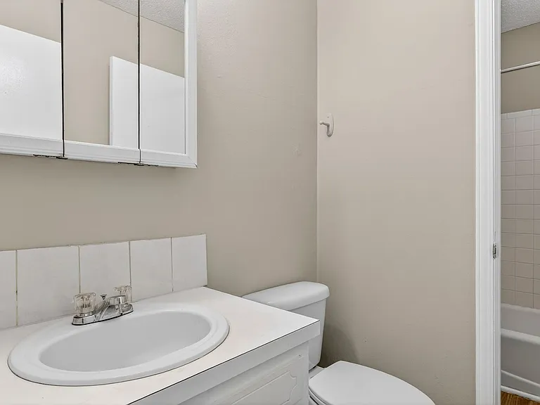 4725 Pennoak Rd — Photo 16