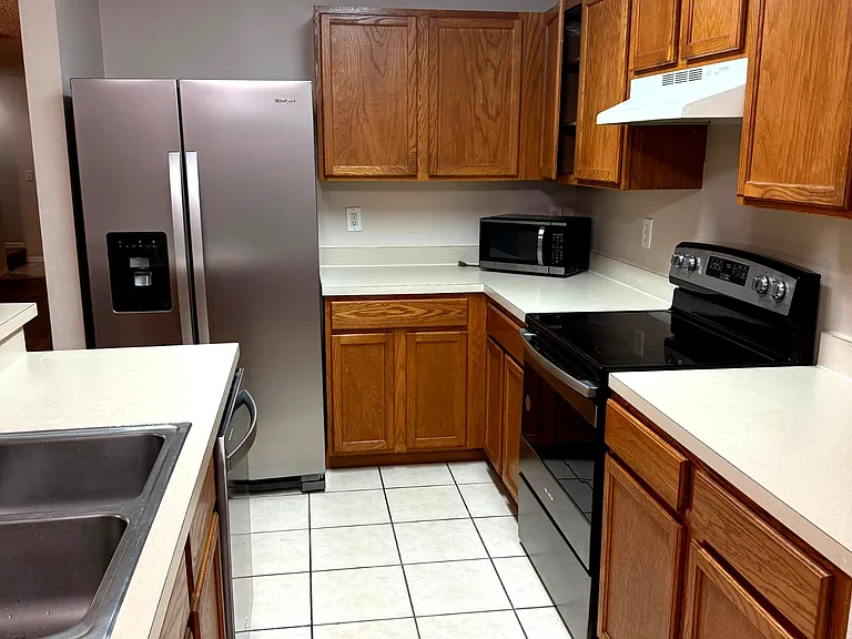 4104 Winding River Way — Photo 2