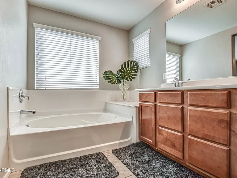 3245 E Morning Star Ln — Photo 21