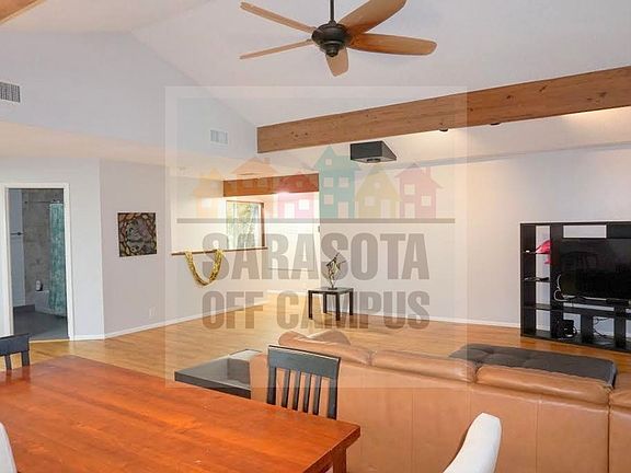 2nd image of 1313 46th St #1