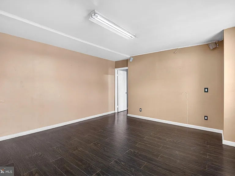 2245 E Fayette St #2 — Photo 26