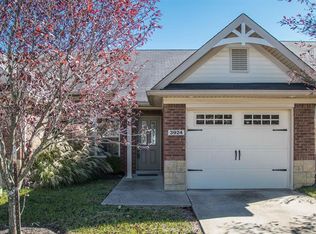3924 Saint Edwards Dr, Louisville, KY 40299