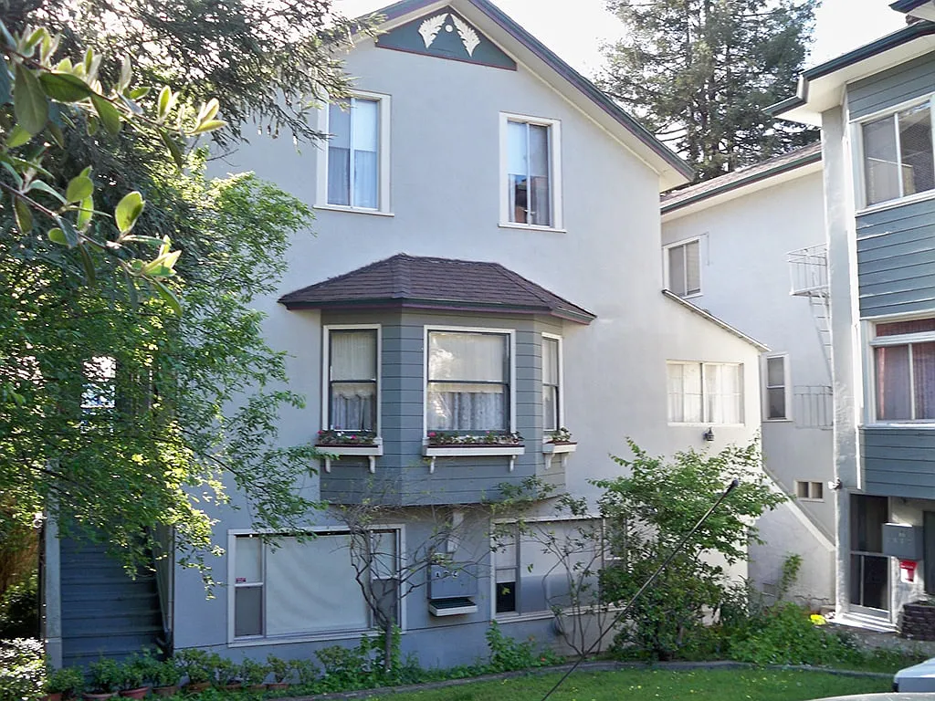 1432-1434 Arch St. — Photo 3