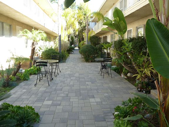 3rd image of 1022 2nd St APT 21