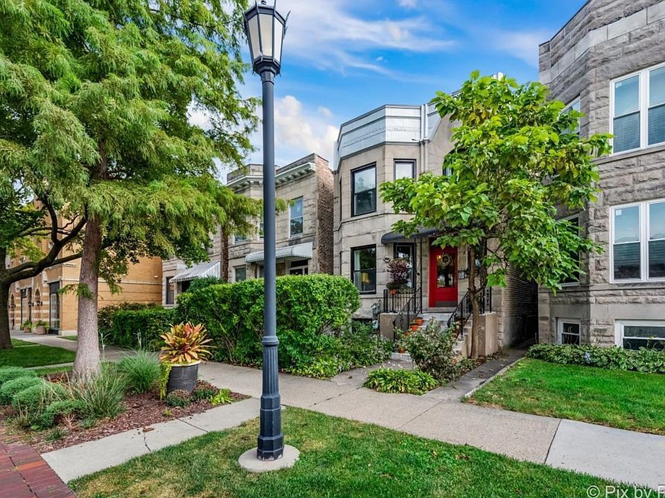 1st image of 47 Chicago Ave