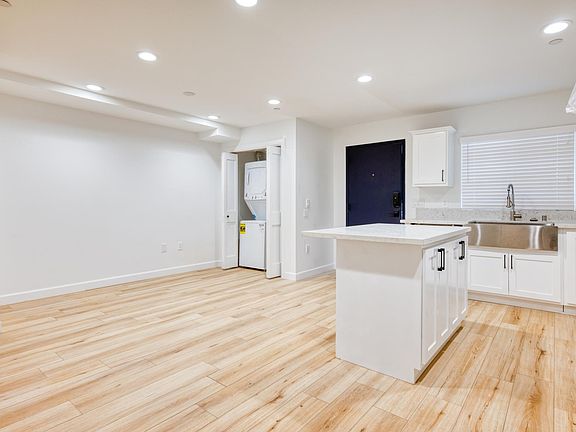 5th image of 240 S Catalina St APT 2