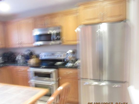 4th image of 17 Indian Hill Ln #205