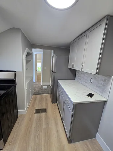 225 W Miller St #1 Photo 1