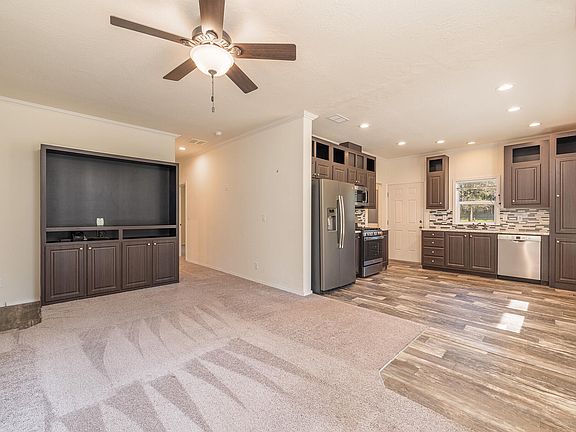 5th image of 52745 Rainbow Dr