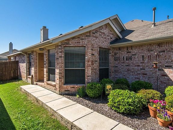 5th image of 12152 Walden Wood Dr
