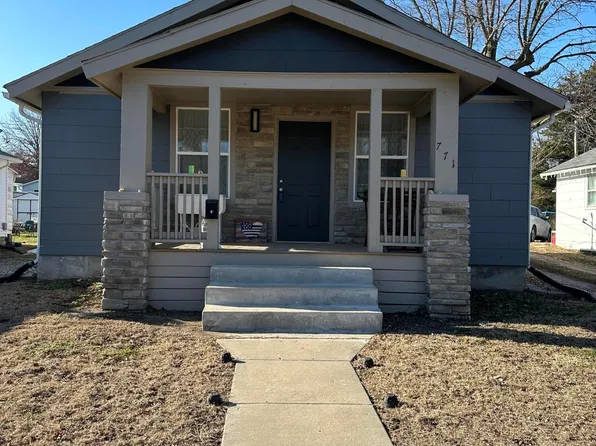 771 S Salt Pond Ave, Marshall, MO 65340