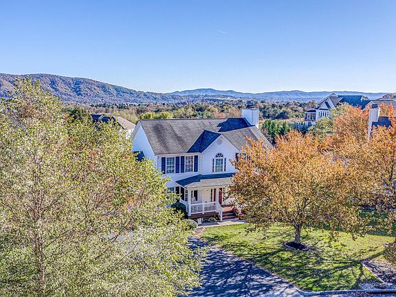 3rd image of 6006 Windcrest Ln
