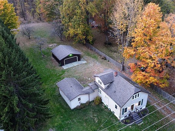 2nd image of 6989 Reed Rd