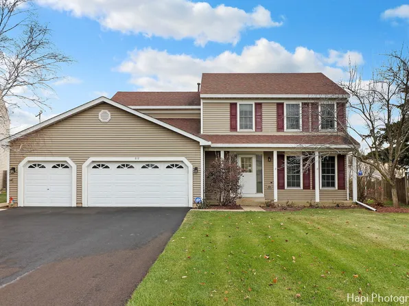 812 Brandt Dr, Lake In The Hills, IL 60156