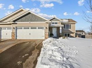 704 Fir St SW, Isanti, MN 55040