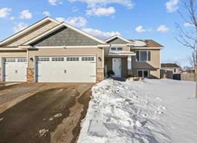 704 Fir St SW, Isanti, MN, 55040