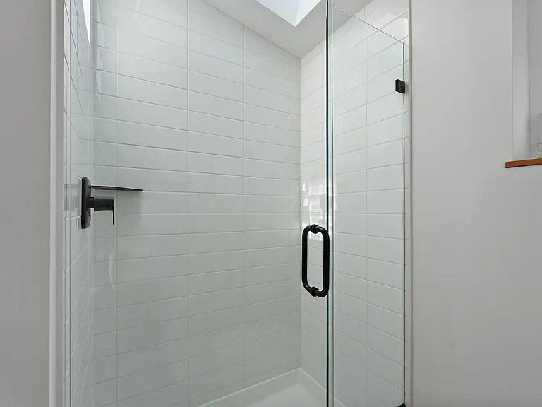 11458 NE Morris St — Photo 4