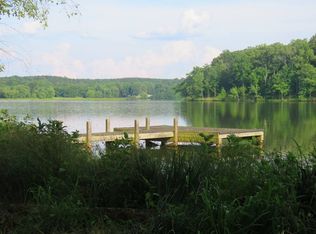 119 Mariners Cove Rd, Hodges, SC 29653