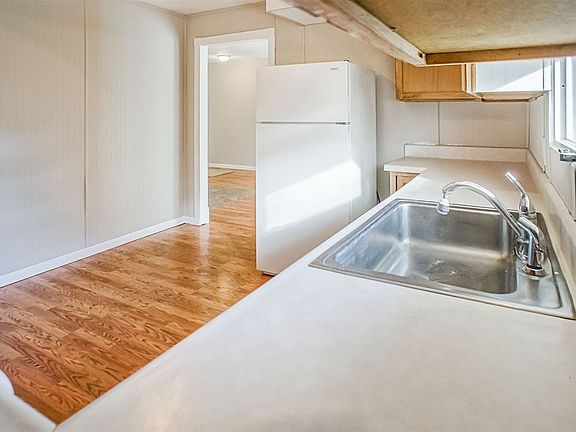 5th image of 53402 Crestview Dr