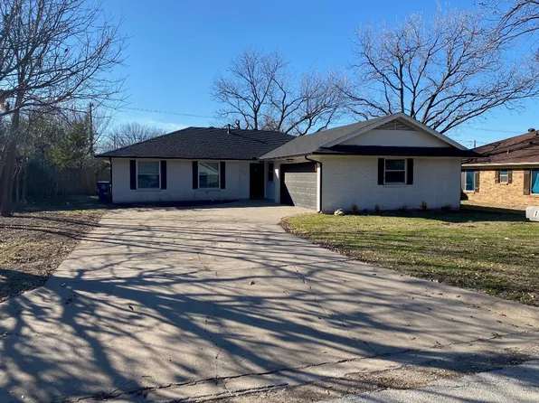 113 Kathryn Dr, Sanger, TX 76266
