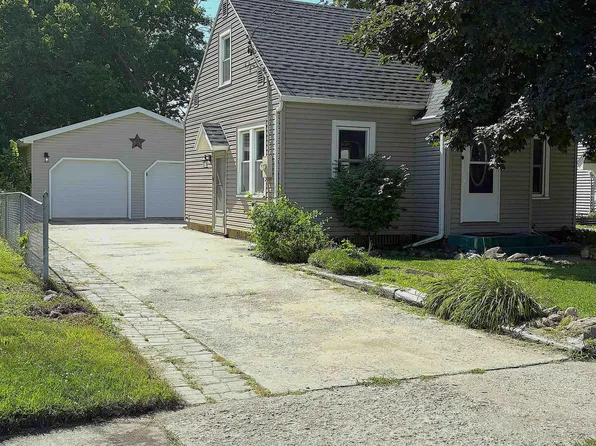 230 S Indiana Ave, Mason City, IA 50401